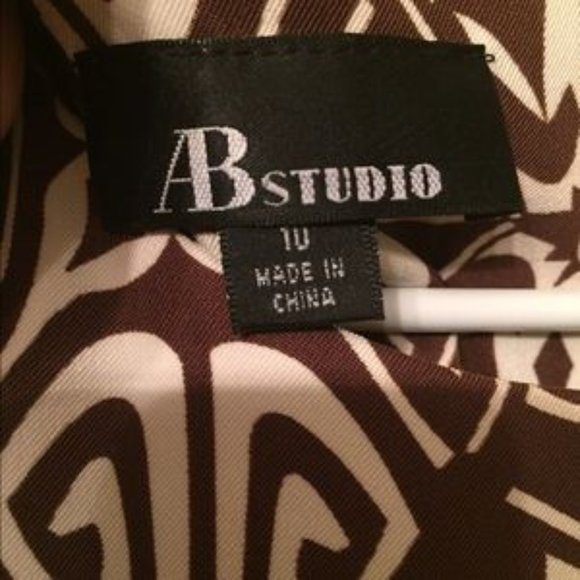 Ladies Dress - Picture 4 of 4